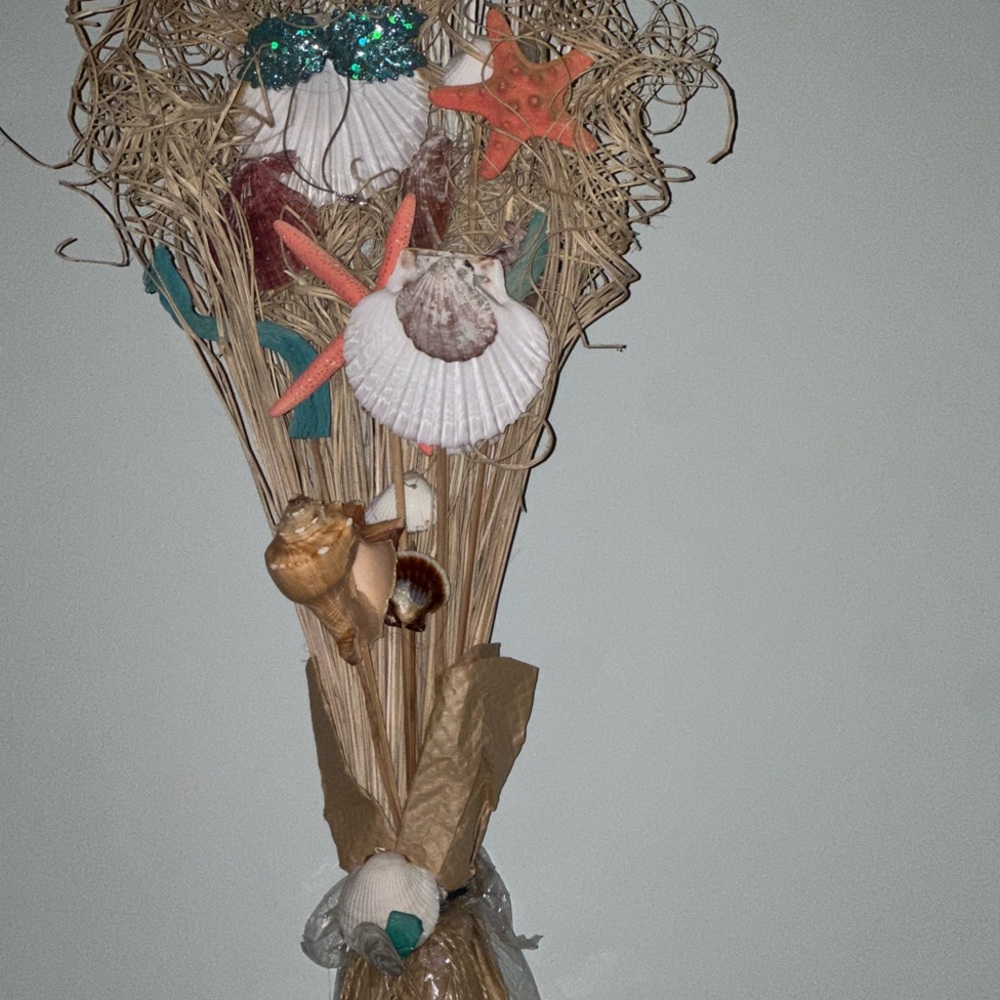 Seashell and Starfish Coastal Arrangement